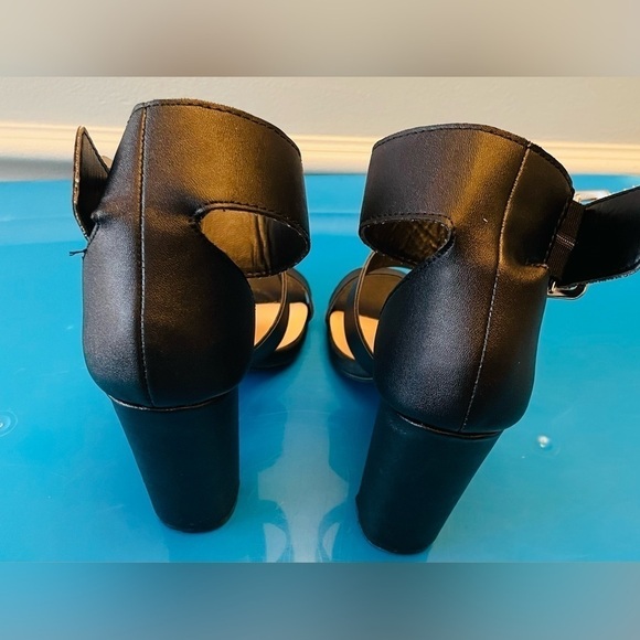 LULU’S Black Ankle Strap Open Toe Sandal Heels Size 7 - Picture 9 of 9